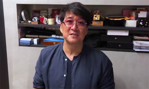 演唱会遇雨摔伤脚踝 周华健晒视频透露恢复状况