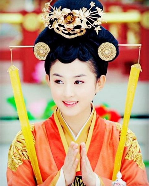 古装橙衣美人,赵丽颖甜美刘晓庆霸气