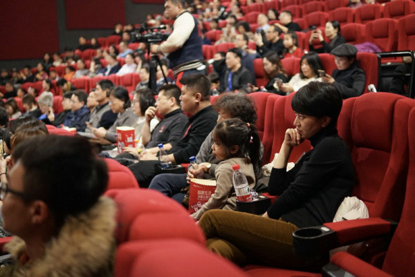 《养家之人》全国温情首映,温暖守候带来新年第一波感动