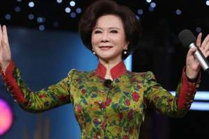 蔡明回应身材上热搜榜:少吃点就是秘诀了!